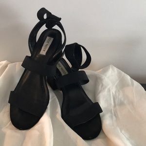 Steve Madden Black Sandals